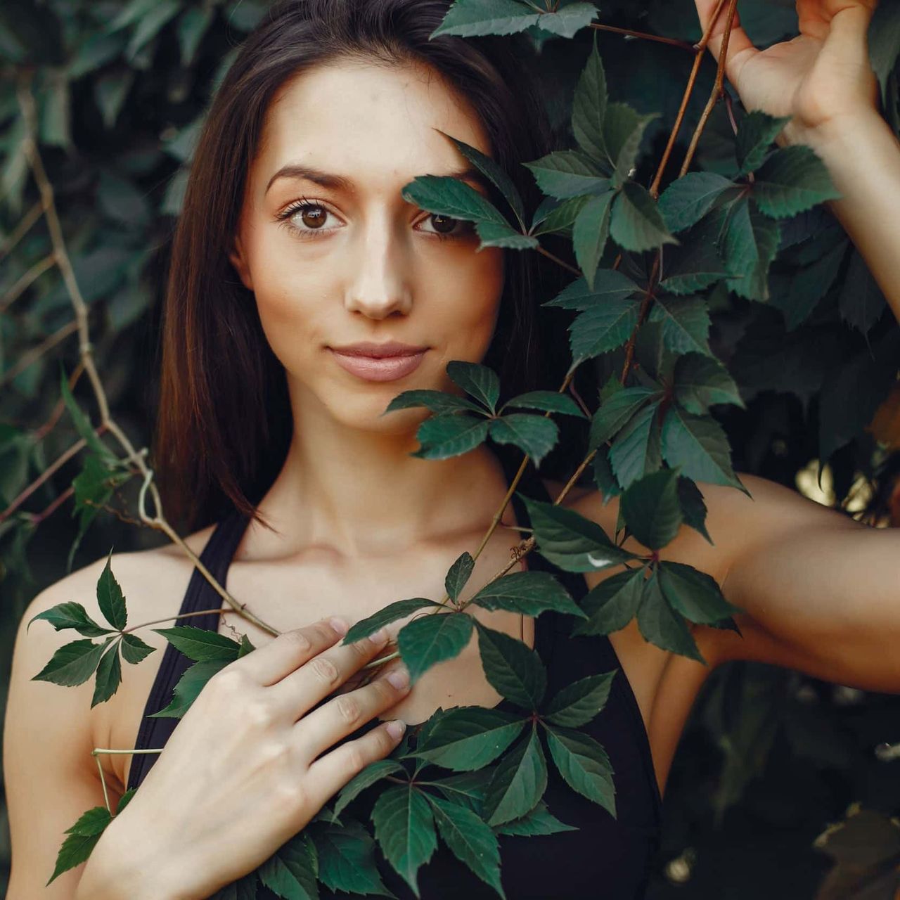 mujer en naturaleza